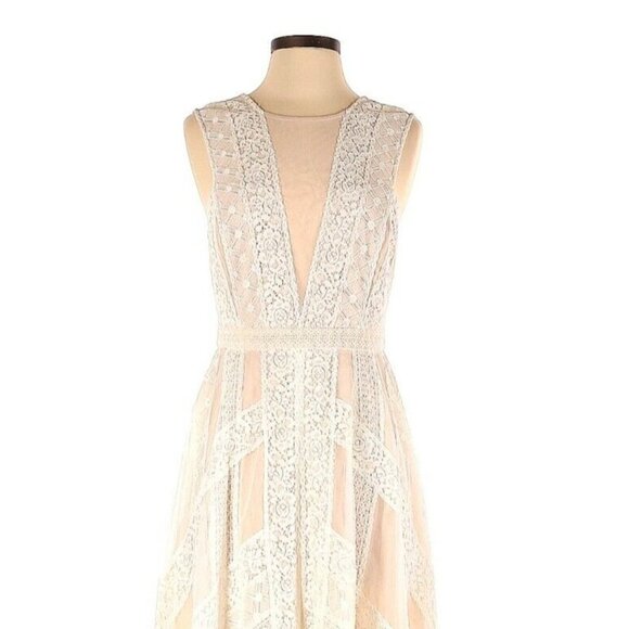 NWT BCBG MaxAzria Andi in Off White Nude Lace Handkerchief Hem Sheer Dress 0 - Picture 3 of 10